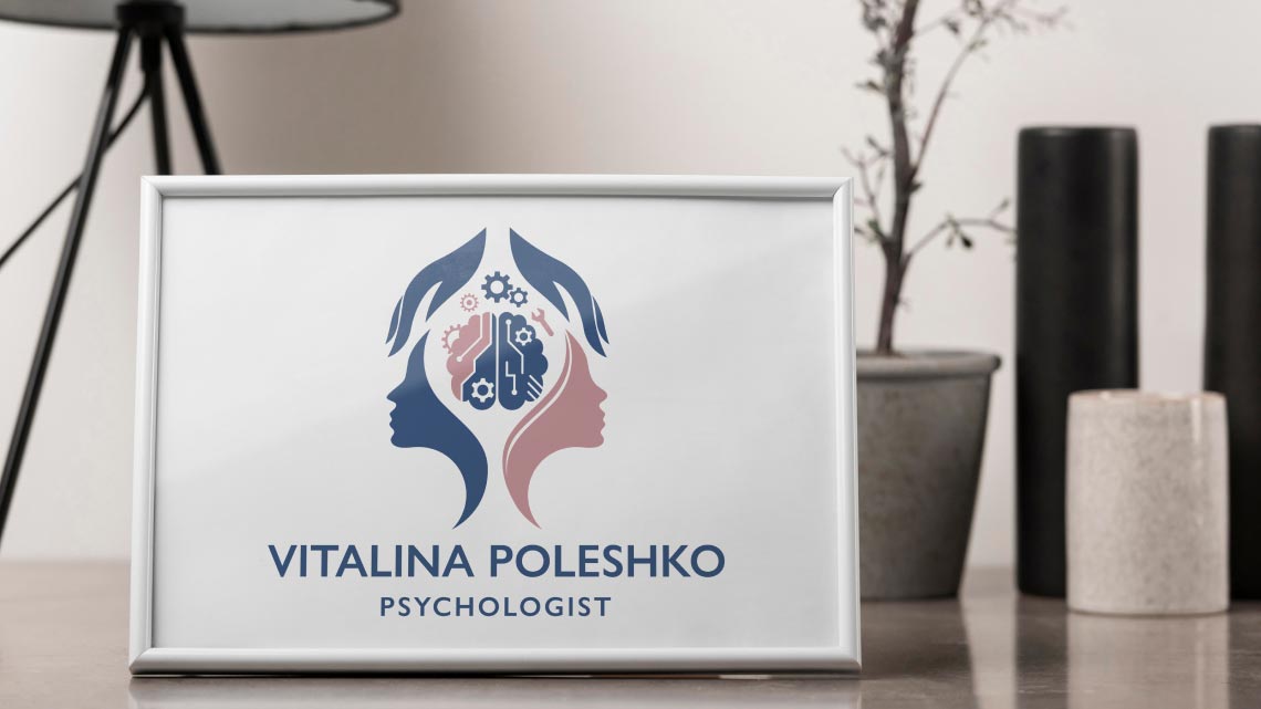 Огляд дизайну для бренду Vitalina Poleshko